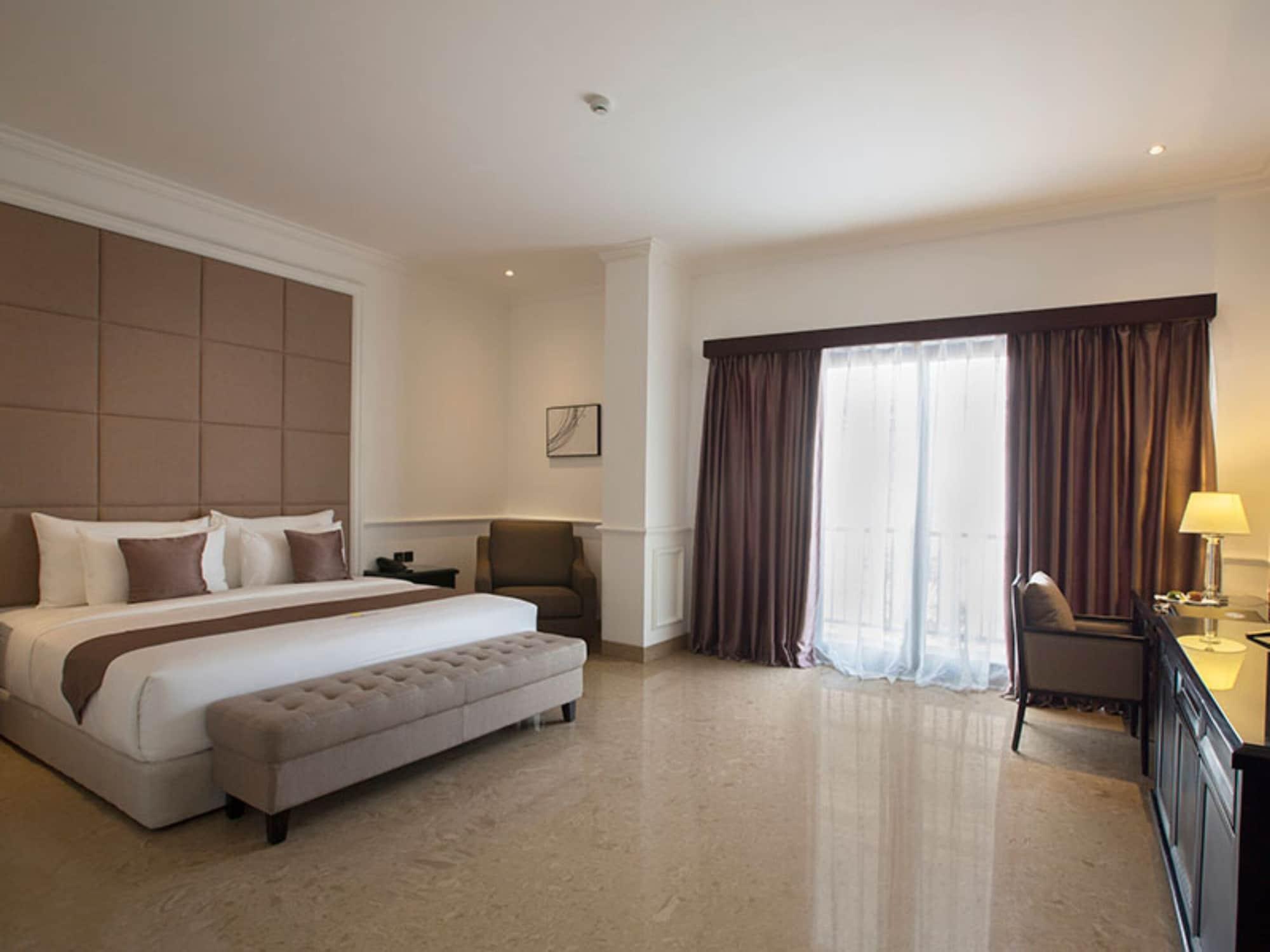 Grand Palace - Bali 4*