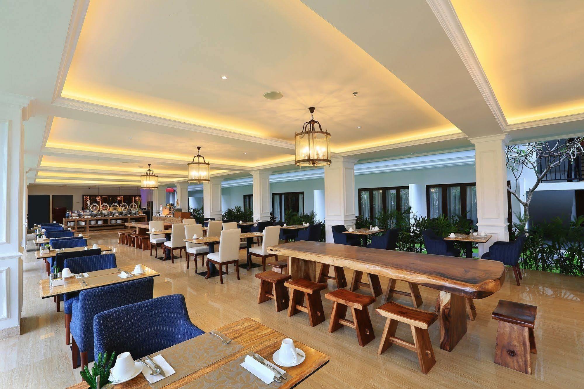 Hotel Grand Palace - Bali