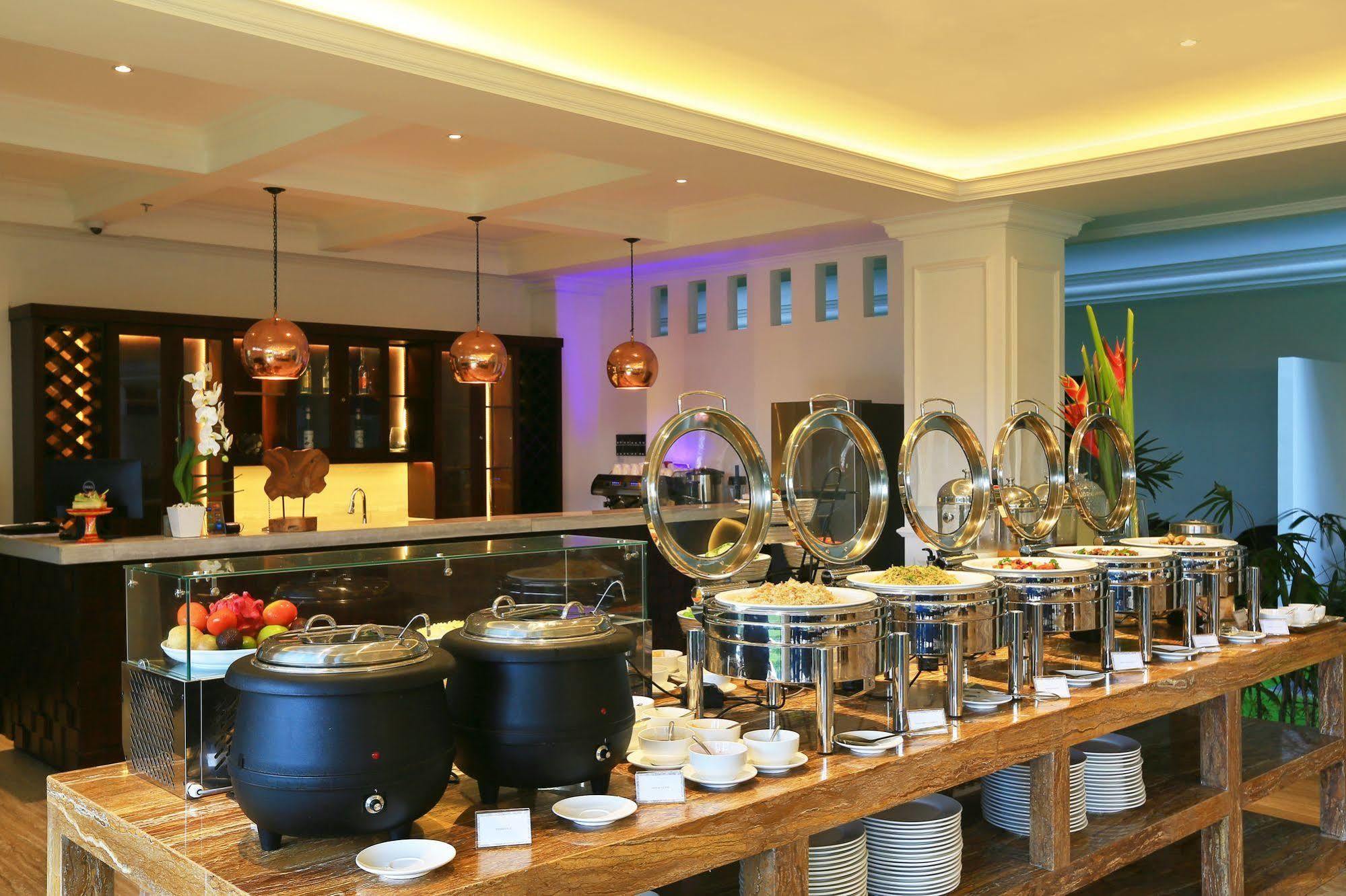 Hotel Grand Palace - Bali 4*